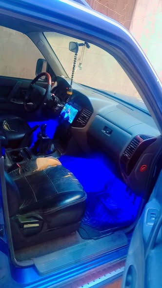 ميتسوبيشي باجيرو 2001 - صورة 2