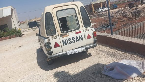 نيسان بيكاب 1977 - صورة 2