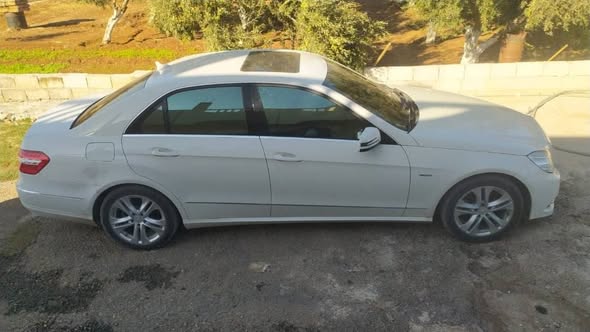 مرسيدس-بنز E 220 2012 - صورة 1