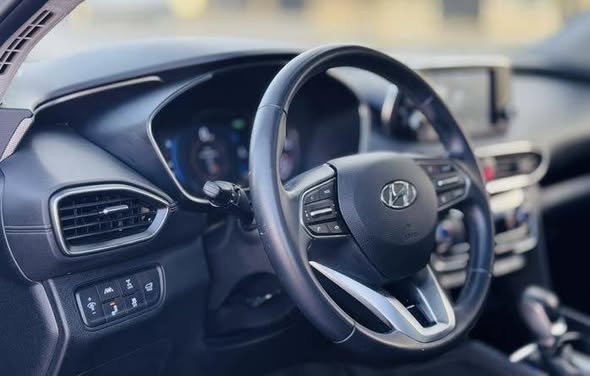 هيونداي سنتافي 2020 - صورة 4