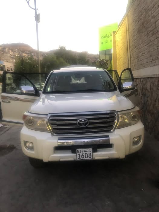 تويوتا لاند كروزر 2015