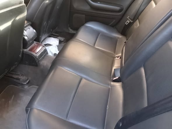 اودي A4 2008 - صورة 4