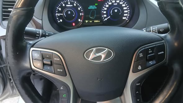 هيونداي ازيرا 2012 - صورة 2