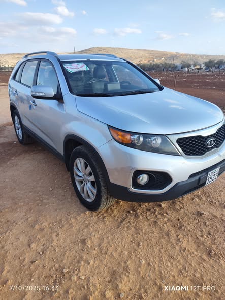 كيا سورينتو 2010 - صورة 4