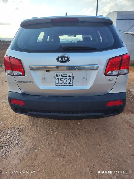 كيا سورينتو 2010 - صورة 2