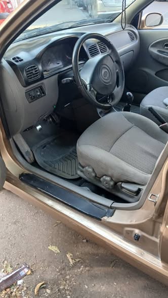 كيا ريو 2002 - صورة 1