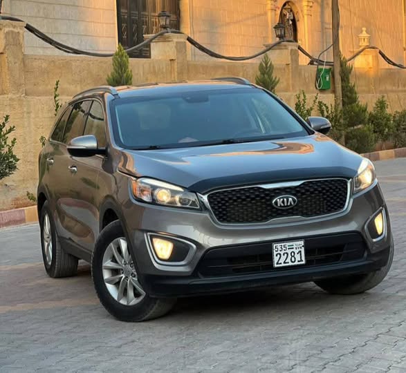 كيا سيرينتو 2016 - صورة 1
