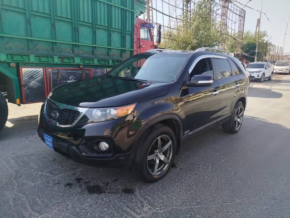 كيا سورينتو 2012 - صورة 1