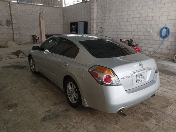 نيسان ألتيما 2011 - صورة 3