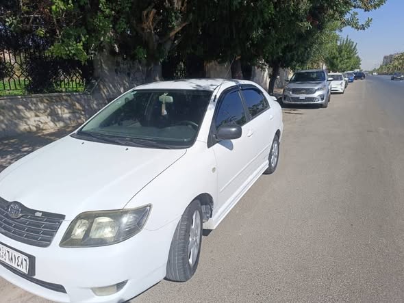 تويوتا كورولا 2006 - صورة 4