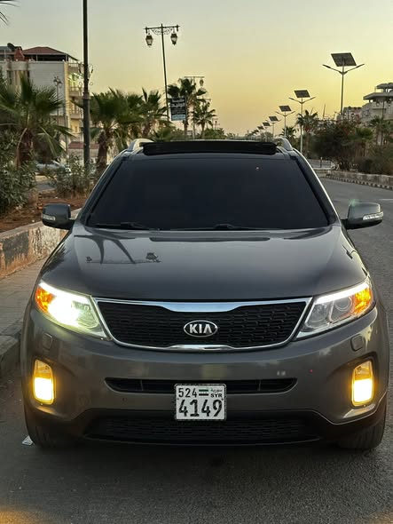 كيا سيرينتو 2014 - صورة 2