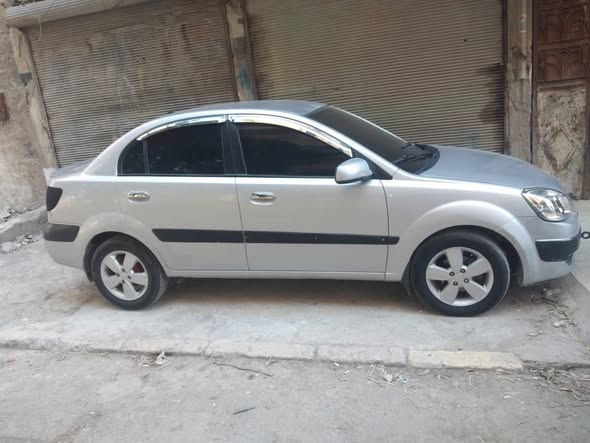 كيا ريو 2007 - صورة 1
