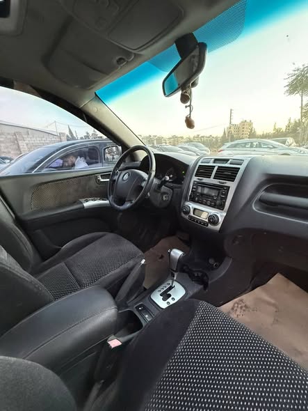 كيا سبورتاج 2005 - صورة 2