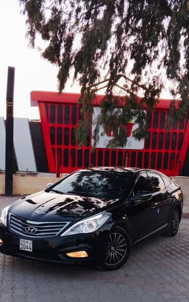 هيونداي آزيرا غرانديور 2012 - صورة 5