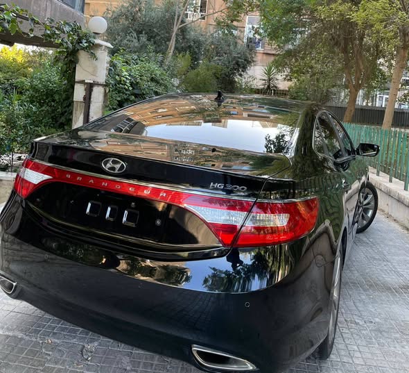 هيونداي ازيرا 2012 - صورة 3