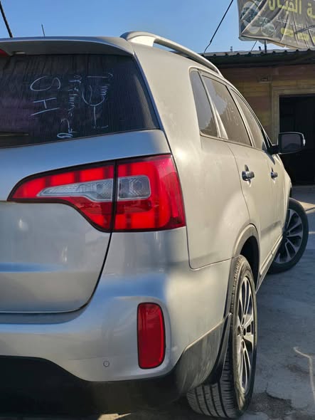 كيا سورينتو 2013 - صورة 4