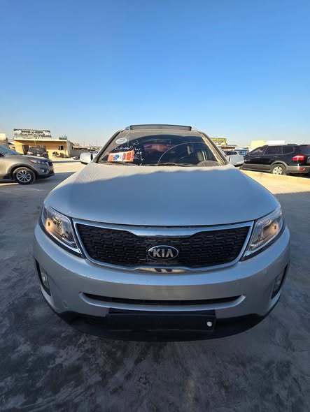 كيا سورينتو 2013 - صورة 2