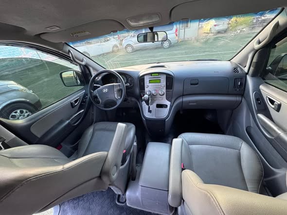 هيونداي ستاركس 2012 - صورة 4