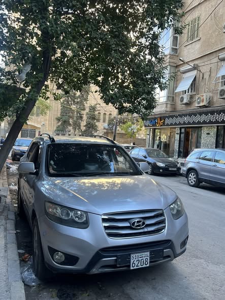 هيونداي سانتافي 2010 - صورة 1