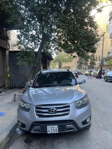 هيونداي سانتافي 2010 - صورة 4