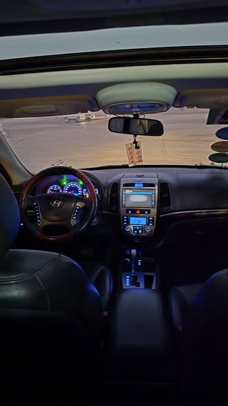 هيونداي سانتافي 2011 - صورة 4