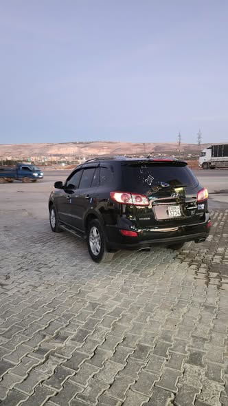 هيونداي سانتافي 2011 - صورة 5