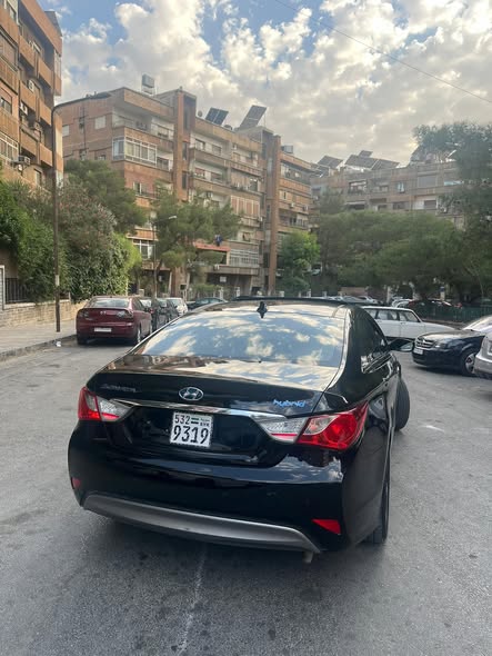 هيونداي سوناتا 2012 - صورة 3