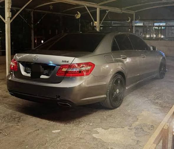 مرسيدس-بنز E 300 2011