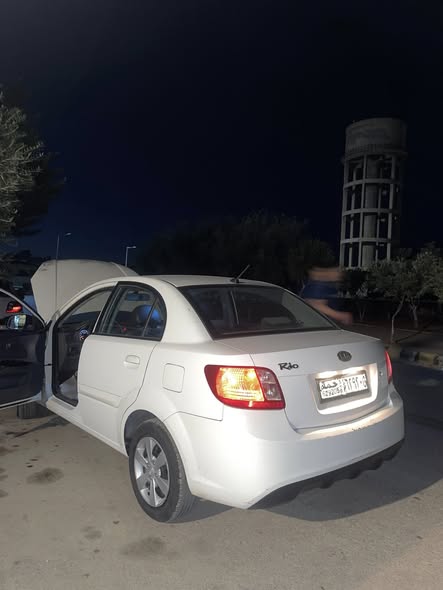 كيا ريو 2011 - صورة 4