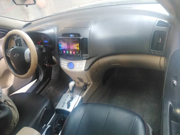 هيونداي افانتي 2008 - صورة 5