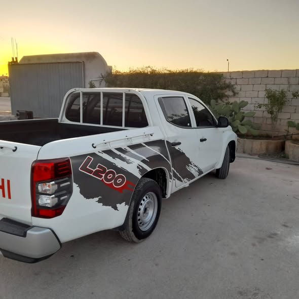 ميتسوبيشي L200 2023 - صورة 3