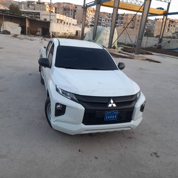ميتسوبيشي L200 2023 - صورة 2