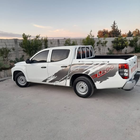 ميتسوبيشي L200 2023 - صورة 4