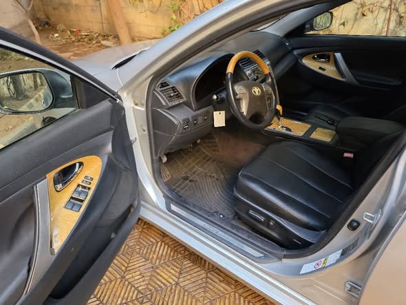 تويوتا كامري 2007 - صورة 2