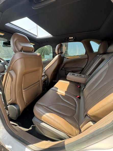 لينكولن MKC 2015 - صورة 5