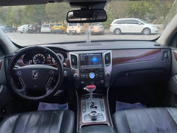 هيونداي ايكوس 2012 - صورة 4