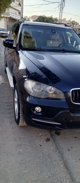 BMW X5 2008 - صورة 4