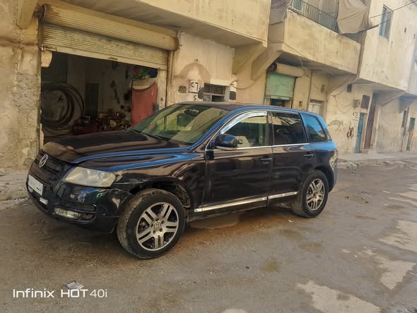 فولكس فاجن طوارق 2006 - صورة 4