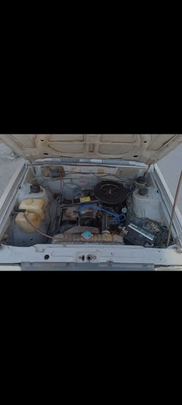 ميتسوبيشي Lancer 1983 - صورة 2