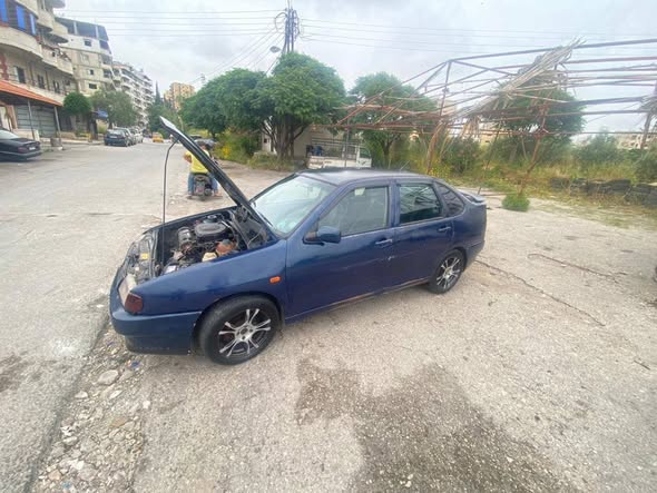 فولكس فاجن بولو 1998 - صورة 5