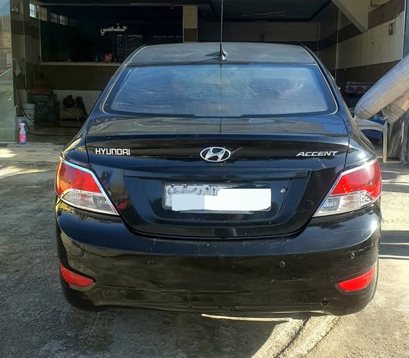 هيونداي أكسنت 2011 - صورة 1
