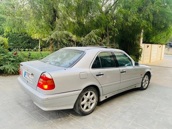 مرسيدس-بنز C 280 1997 - صورة 1