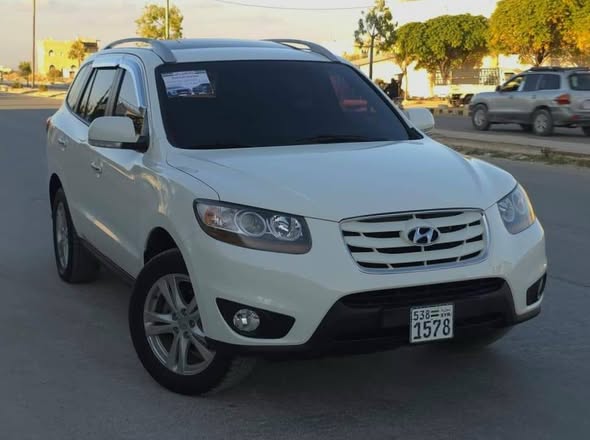 هيونداي سنتافي 2010 - صورة 3