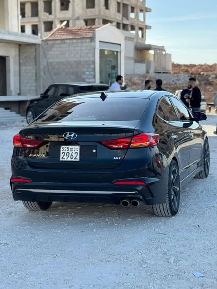 هيونداي افانتي 2018 - صورة 3