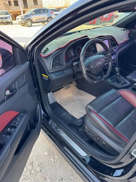 هيونداي افانتي 2018 - صورة 5