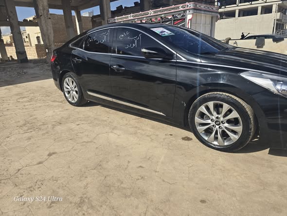 هيونداي آزيرا 2012 - صورة 1