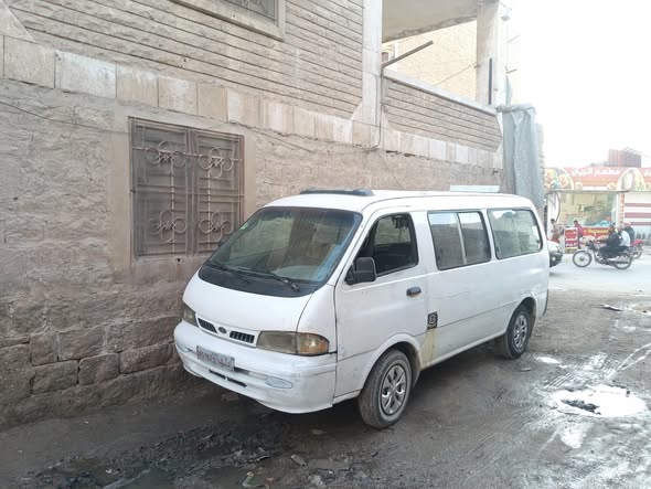 كيا بونغو 1998 - صورة 1