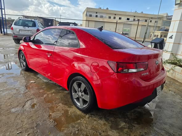 كيا فورتي 2012 - صورة 3