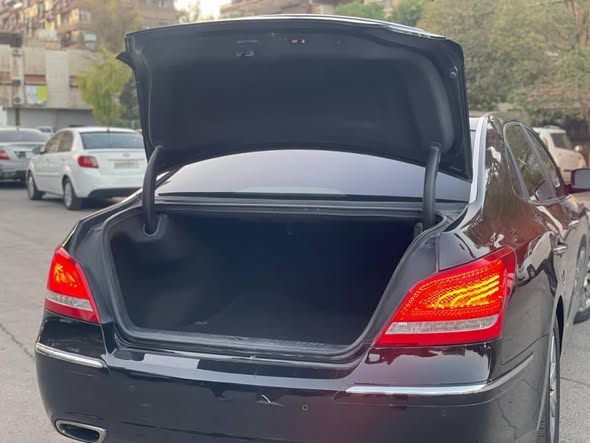 هيونداي ايكوس 2012 - صورة 3