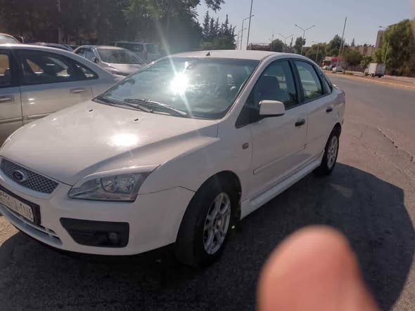 فورد فوكس 2006 - صورة 4